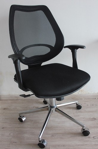 Home Office Ergonomics Checklist: chair