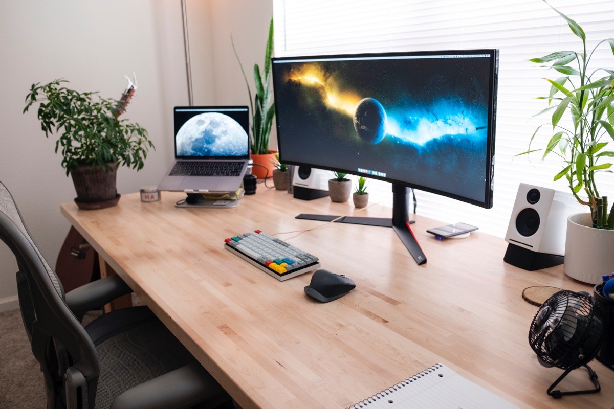 Macbook dual monitor setup